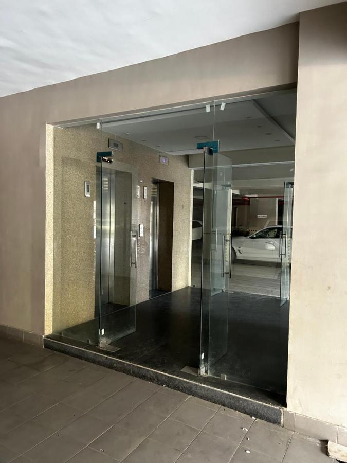 River Front Property Ahmedabad Esterno foto