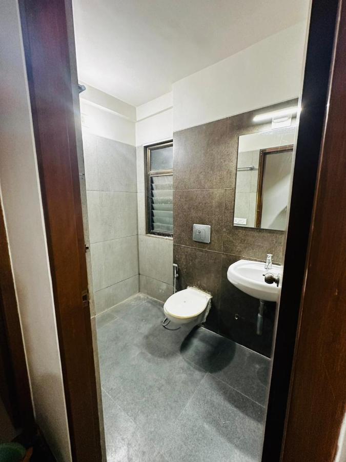 River Front Property Ahmedabad Esterno foto