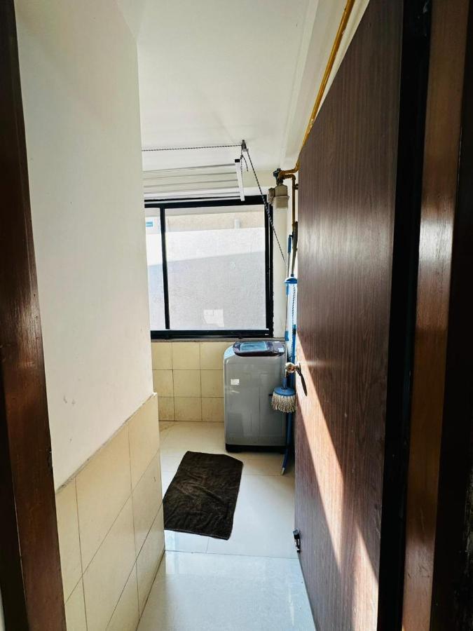 River Front Property Ahmedabad Esterno foto