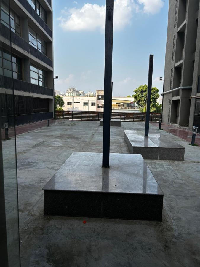 River Front Property Ahmedabad Esterno foto