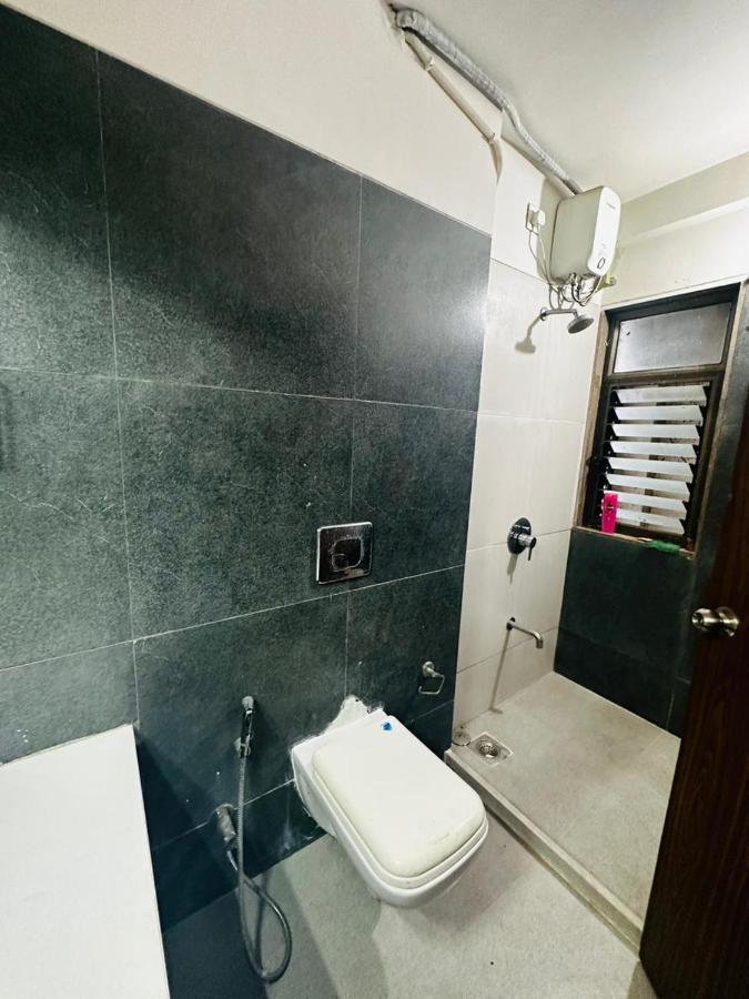 River Front Property Ahmedabad Esterno foto