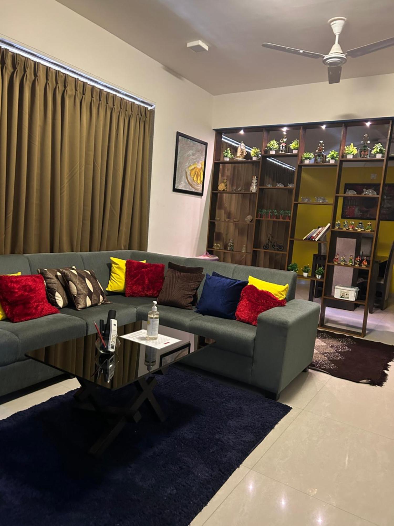 River Front Property Ahmedabad Esterno foto